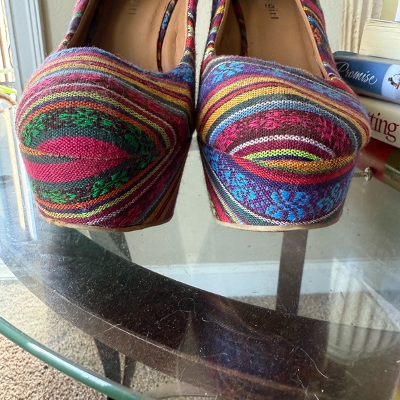 Colorful Striped Wedge Heels - Picture 7 of 9